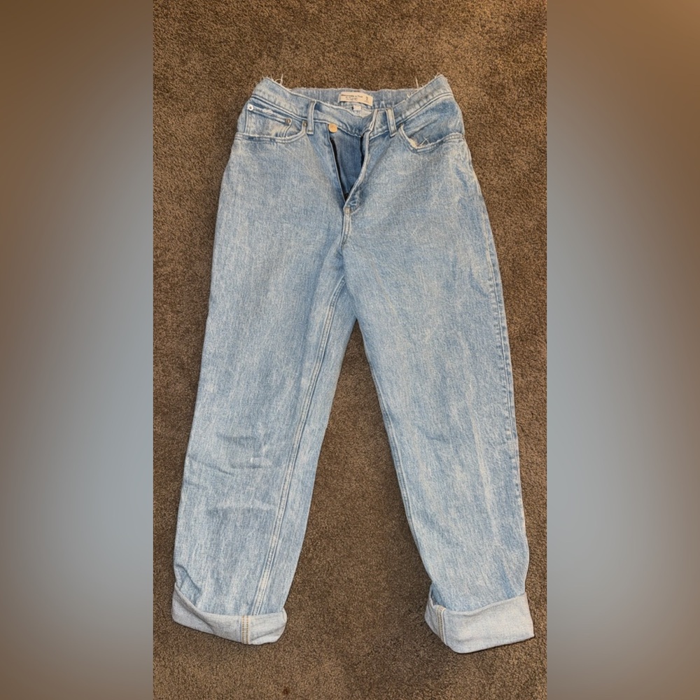 Abercrombie & Fitch CURVE LOVE The 90s Straight Ultra High Rise Jeans
